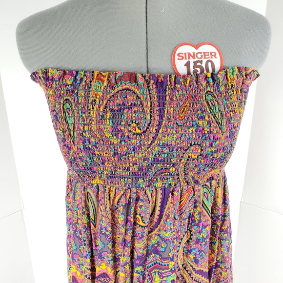 SOLD: Sleeveless paisley maxi dress size small - Picture 3 of 5